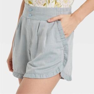 Who What Wear Mid-Rise Ruffled Edge Shorts